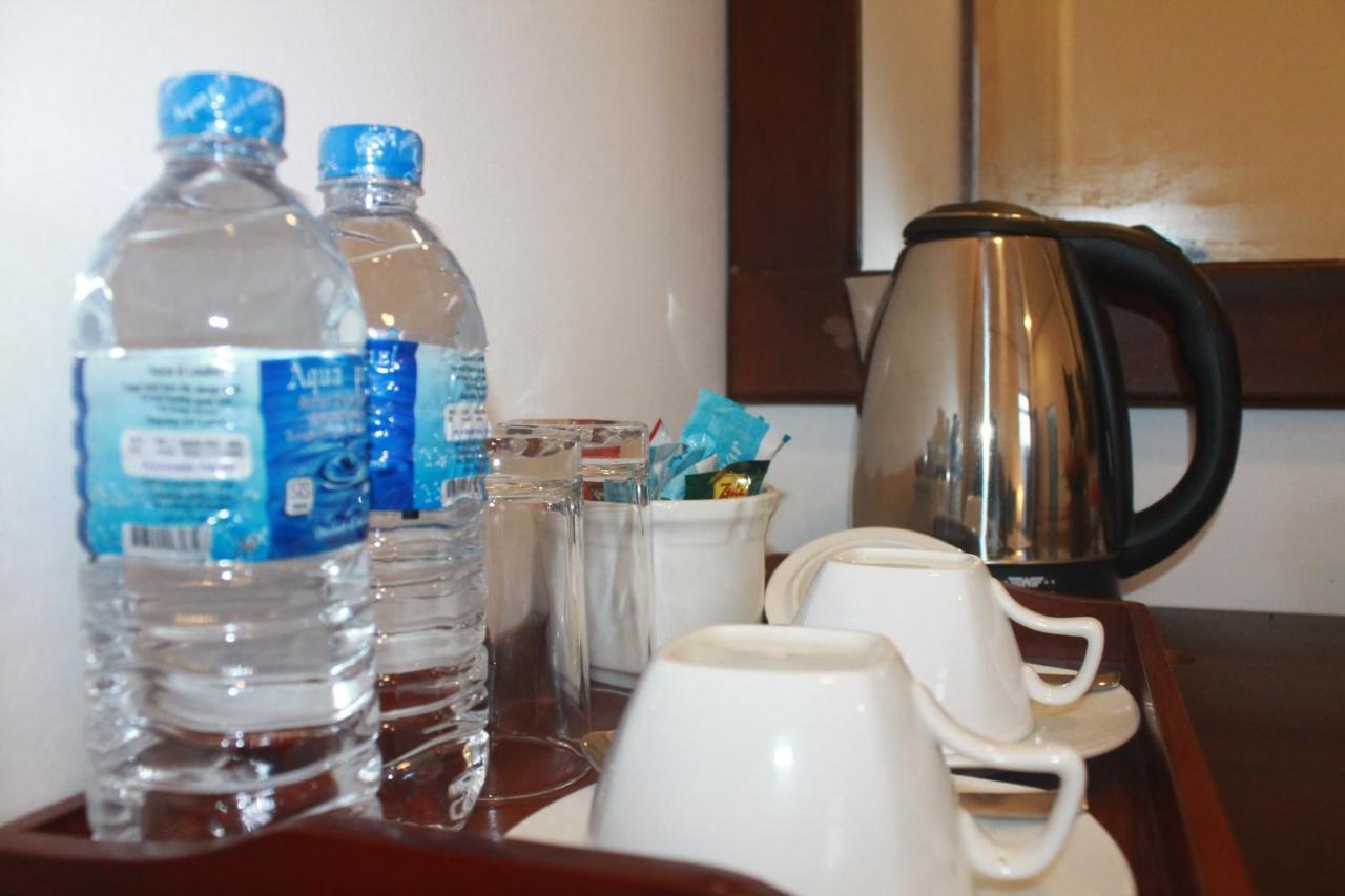 Queens Airport Residence نيجومبو المظهر الخارجي الصورة